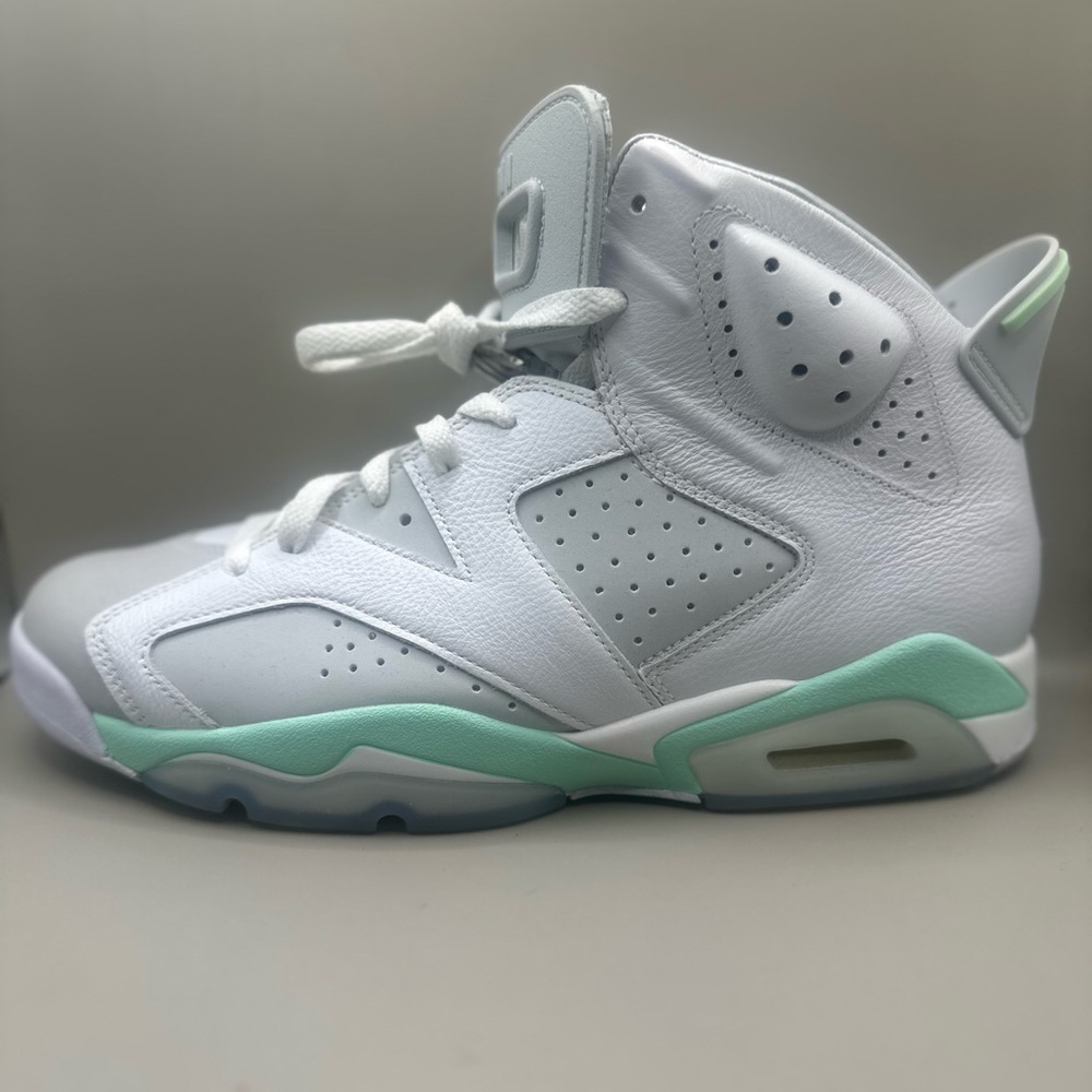 Jordan 6 Retro “Mint Foam” Sz 12w/10.5m